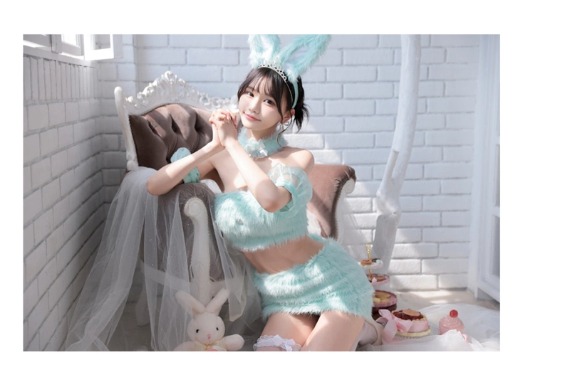 みもれもんちゃん　コスプレイヤー　着用　LOOK BOOK