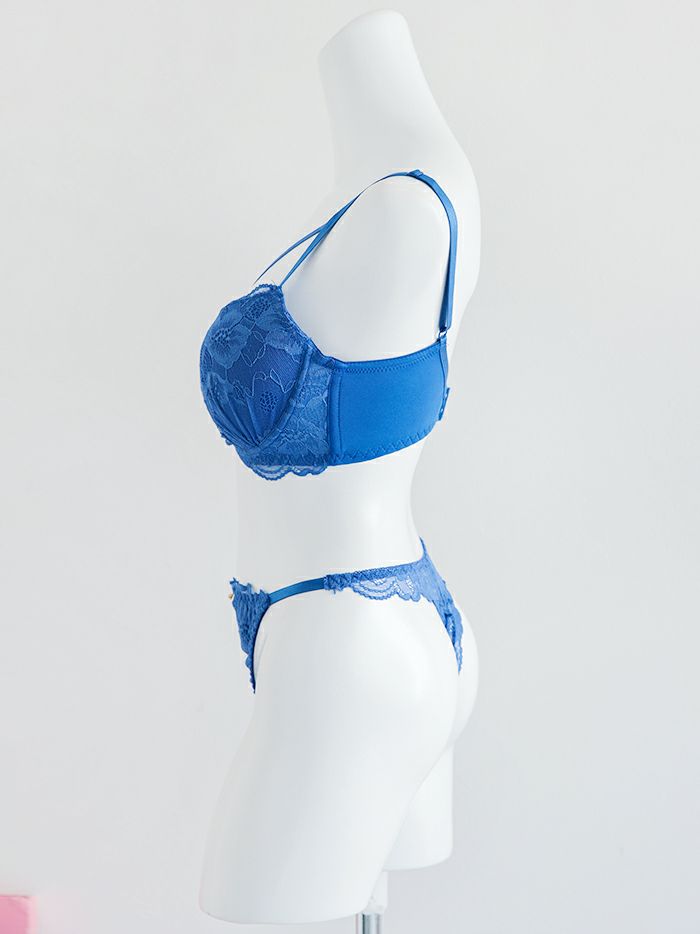 脇高ストリングレースブラセット（ブラジャー＆フルバックショーツ&Tバックショーツ ）