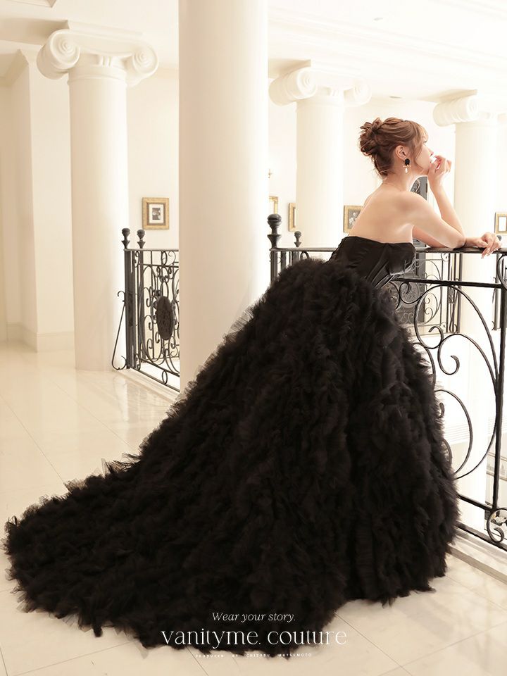 vanityME.couture. バニティミークチュール ベアトップ ボリューム