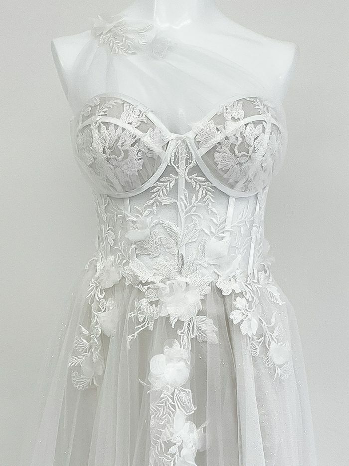 vanityME.couture. バニティミークチュール バースデードレス ワンショルダー フラワー ロングドレス ホワイト  vctr-la-2382-3