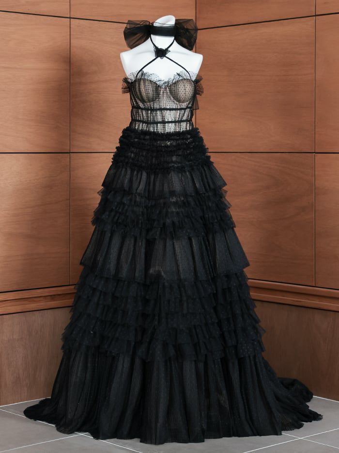 vanityME.couture. バニティミークチュール ドットチュール クロスホルターネック コサージュ付き プリンセス 姫 ロングドレス バースデードレス ブラック vctr-l-2427