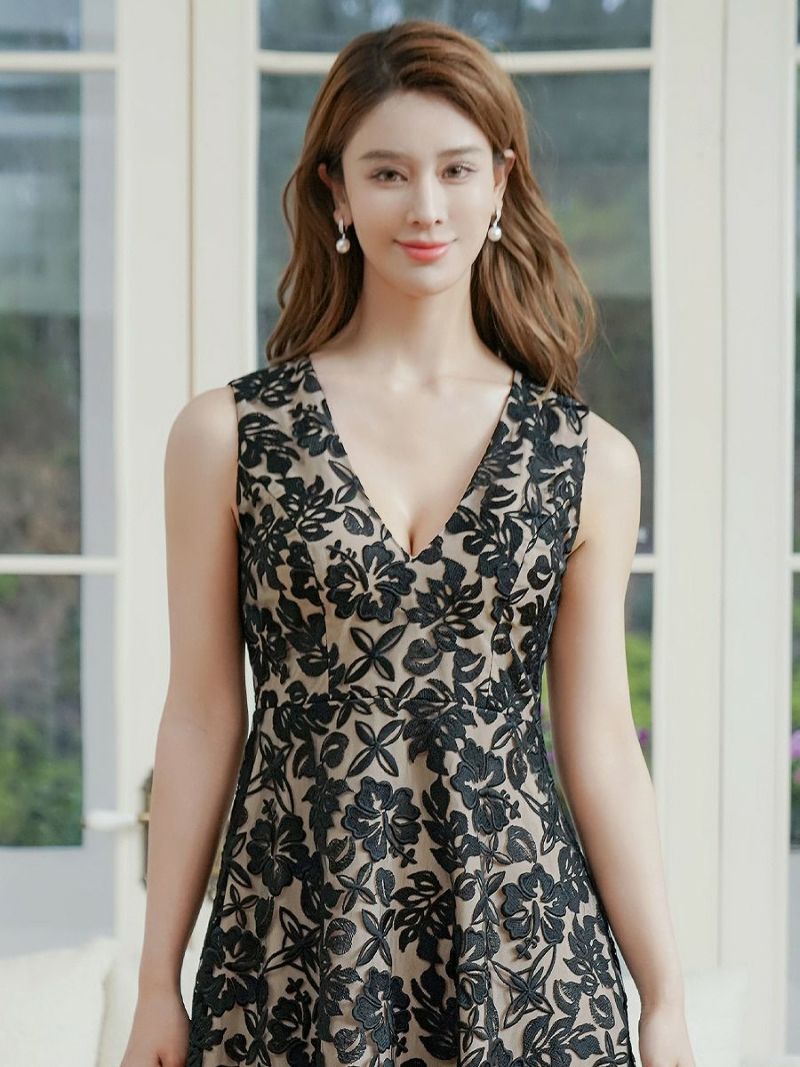 ERUKEI エルケイ ブラック ノースリーブ・花柄・ハイビスカス・レース・刺繍・Vネック テールカット・Aライン・ミディアムドレス・ワンピース ek-e24022-2