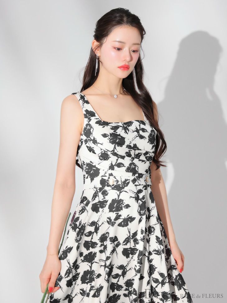 DEA. ディア バイ ローブドフルール アイボリー×ブラック 花柄スクエアネックフレアロングキャバドレス de3382-1