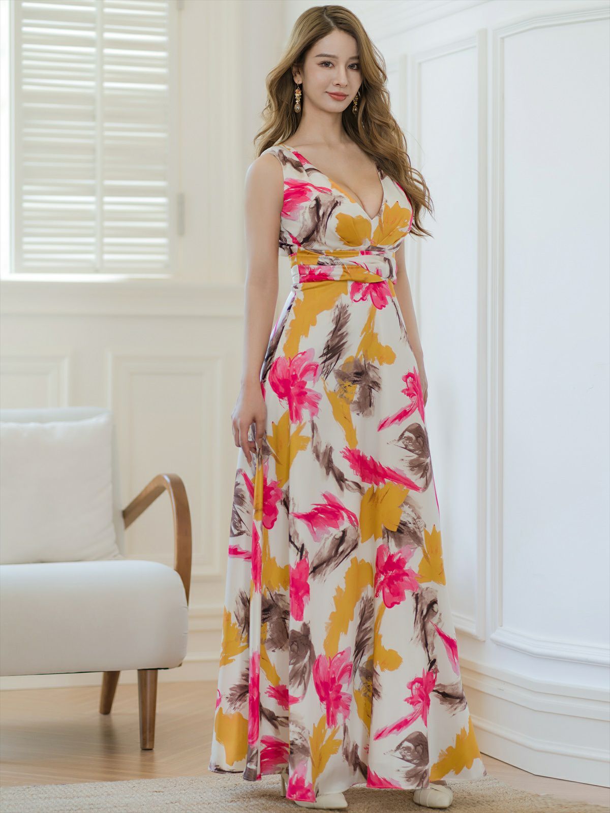 ERUKEI エルケイ ホワイト×ピンク プリント・ペイント柄・サテン・ノースリーブ・Vネック・Aライン・ロングドレス ek-e35014-1