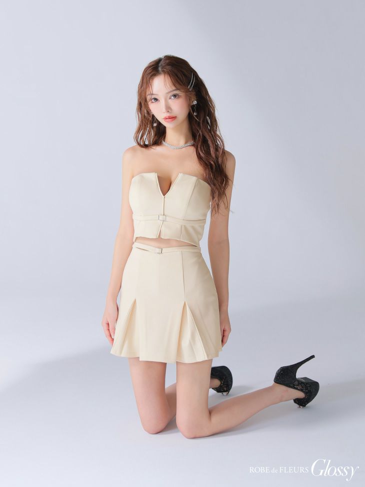 Glossy ローブドフルールグロッシー バストカットベルトプリーツセットアップミニキャバドレス gl3588