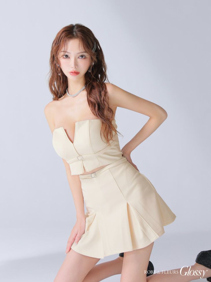 Glossy ローブドフルールグロッシー バストカットベルトプリーツセットアップミニキャバドレス gl3588