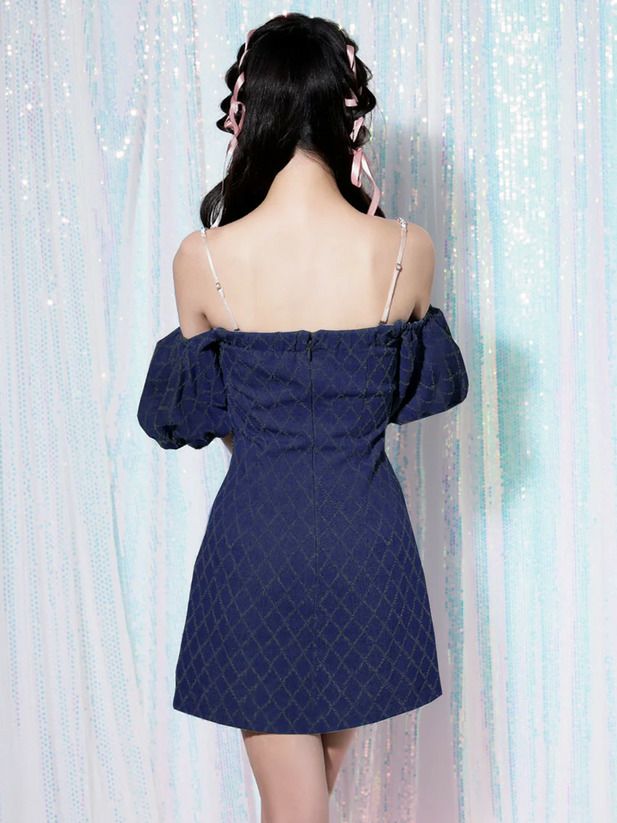 AngelR エンジェルアール デニムデザインオフショルダーパフスリーブウエストカットボタンチェーンショルダーマイクロミニドレス [ブルー/ネイビー] ar25825