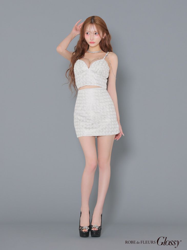 Glossy ローブドフルールグロッシー チェーン付きラメツイルセットアップタイトミニキャバドレス gl3916