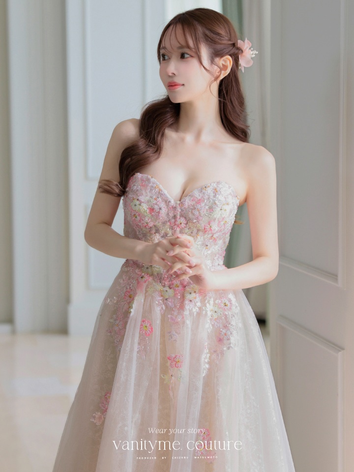 vanityME.couture. バニティミークチュール カラフルフラワーモチーフ ラメチュール 立体ビーズ刺繍 プリンセス 姫 ロングドレス バースデードレス マルチカラー vctr-l-a1468