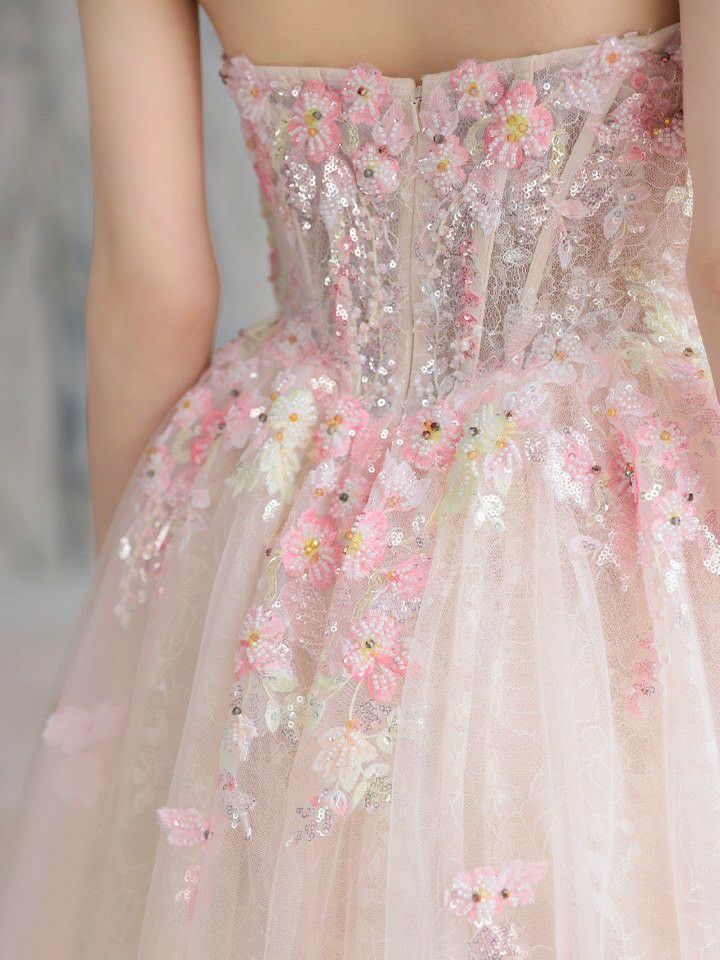 vanityME.couture. バニティミークチュール カラフルフラワーモチーフ ラメチュール 立体ビーズ刺繍 プリンセス 姫 ロングドレス バースデードレス マルチカラー vctr-l-a1468