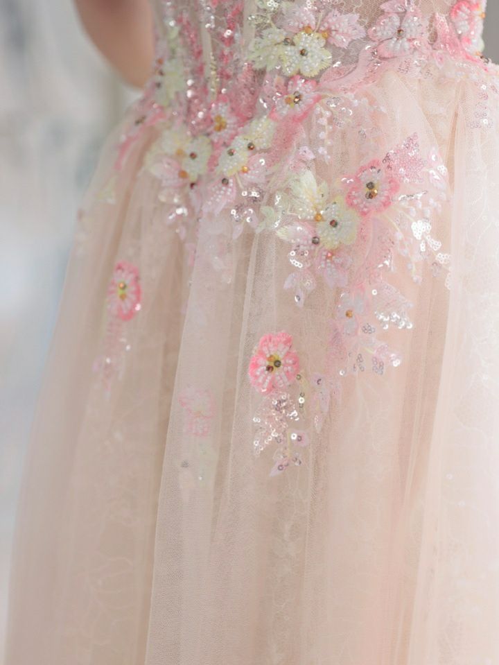 vanityME.couture. バニティミークチュール カラフルフラワーモチーフ ラメチュール 立体ビーズ刺繍 プリンセス 姫 ロングドレス バースデードレス マルチカラー vctr-l-a1468