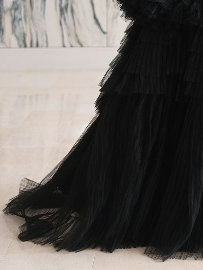 vanityME.couture. バニティミークチュール Vネック ペプラム ボリュームフリル チュール プリンセス 姫 ロングドレス バースデードレス ブラック vctr-t-25010