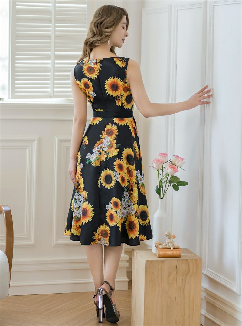 ERUKEI エルケイ ブラック×イエロー プリント・花柄・ひまわり・ノースリーブ・Aライン・ミディアムドレス・ワンピース ek-c24019