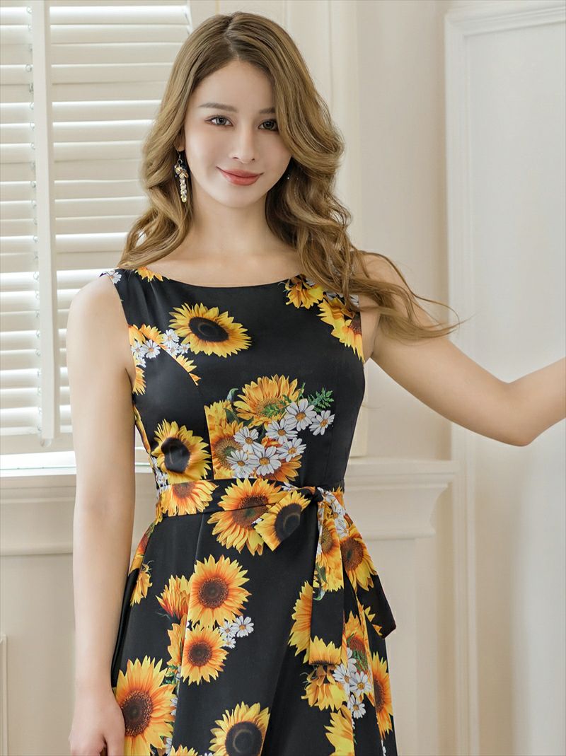 ERUKEI エルケイ ブラック×イエロー プリント・花柄・ひまわり・ノースリーブ・Aライン・ミディアムドレス・ワンピース ek-c24019