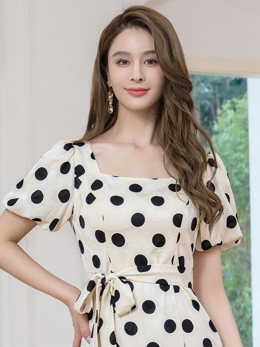 ERUKEI エルケイ パフスリーブ・半袖・サテンジャガード・ドット・リボン・Aライン・ミディアムドレス・ワンピース ek-c25084