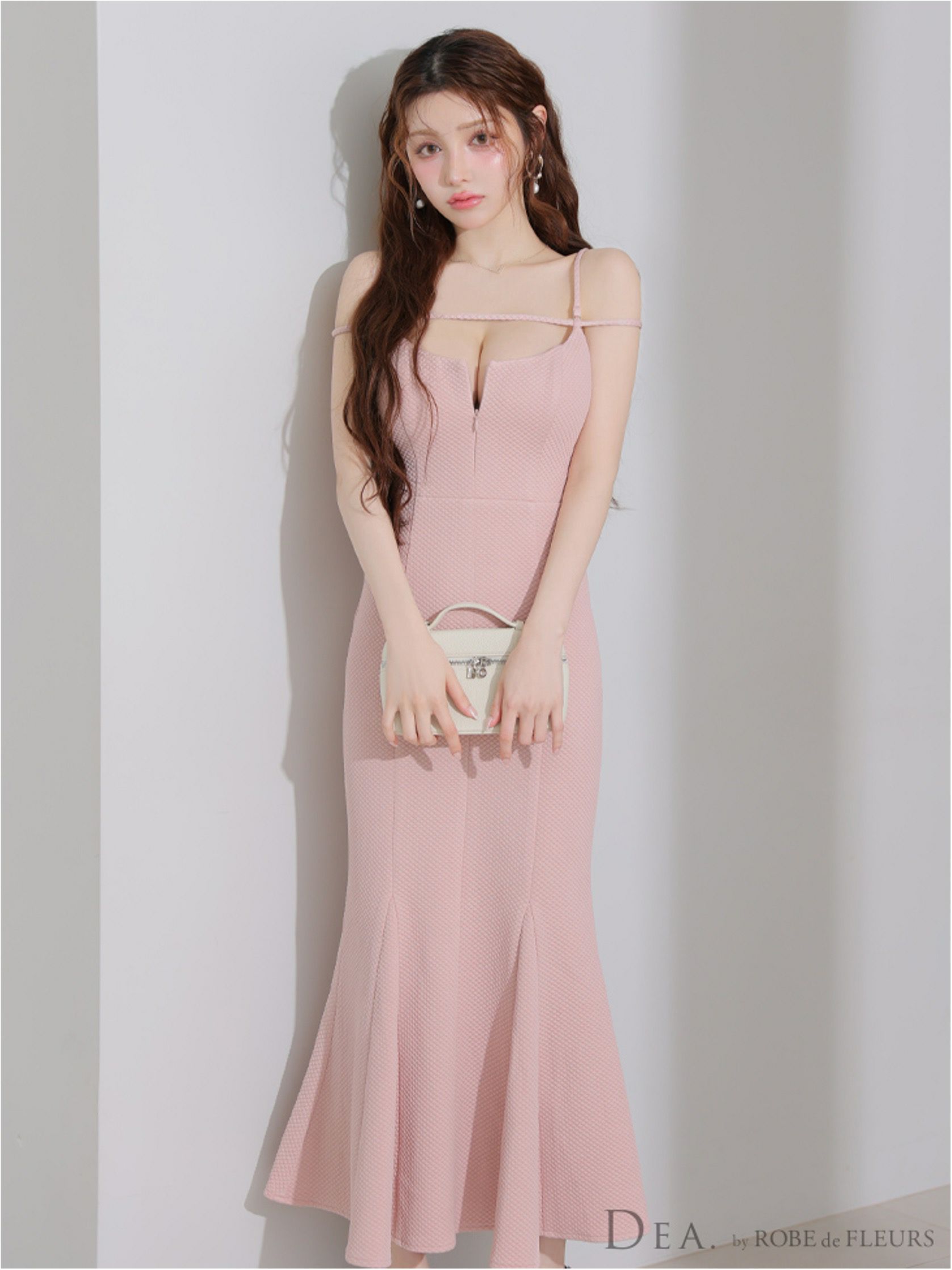 DEA. ディア バイ ローブドフルール デコルテラインストレッチキルティングマーメイドキャバドレス de4215-c