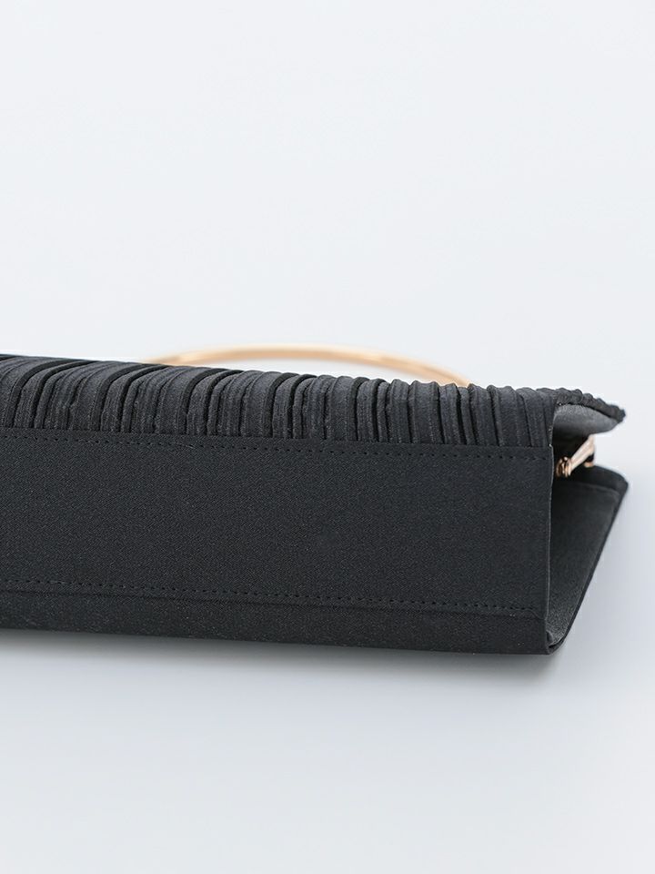 haremode ハレモード フォーマル プリーツ メタルハンド パーティーバッグ ベージュ・シルバー・ブラック vim-am-5073haremode ハレモード フォーマル プリーツ メタルハンド パーティーバッグ ベージュ・シルバー・ブラック vim-am-5073