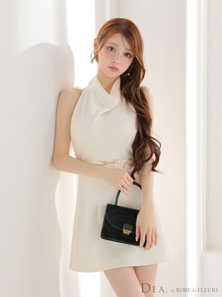 DEA. ディア バイ ローブドフルール サテンドレープホルターネックベルトミニキャバドレス de3376