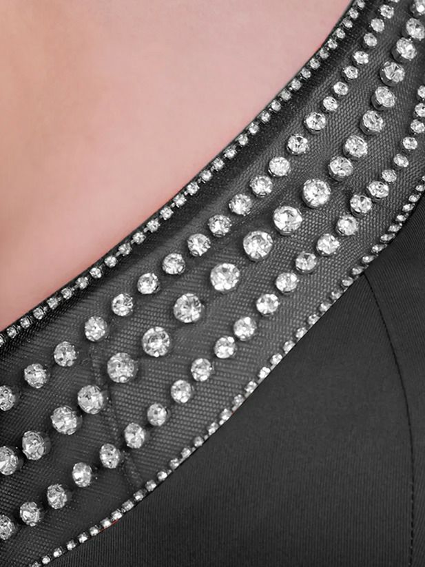 Veautt ヴュート デコルテクロスデザインアシンメトリービジューサイドファスナタイトミディアムドレス vt022514