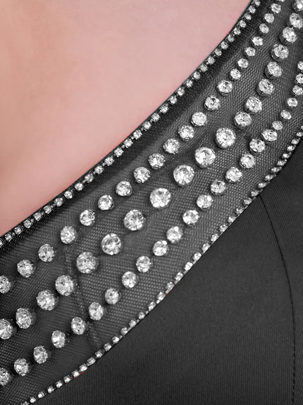 Veautt ヴュート デコルテクロスデザインアシンメトリービジューサイドファスナタイトミディアムドレス vt022514