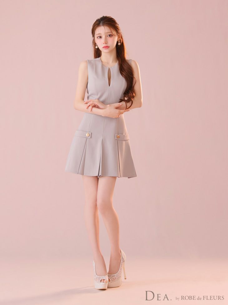 DEA. ディア バイ ローブドフルール グレージュ シンプルサイドベルトモチーフノースリーブプリーツミニキャバドレス de3362-6