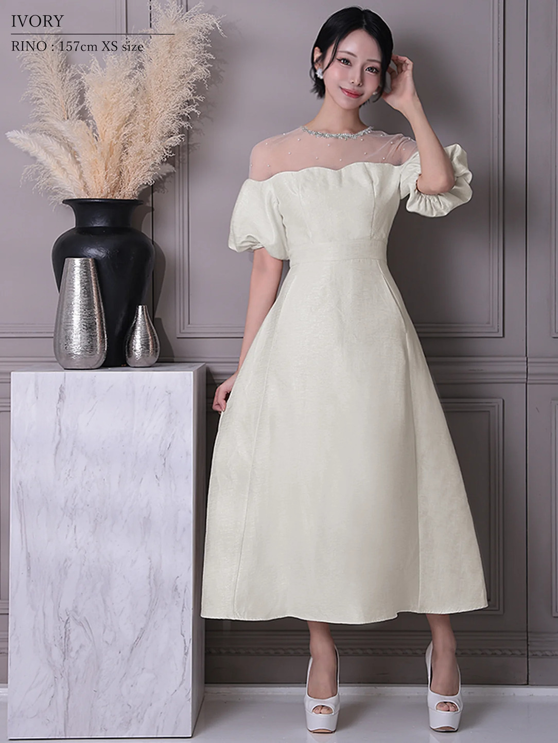 Veautt ヴュート パフスリーブレースビジューAラインフレアミディアムドレス vt082522