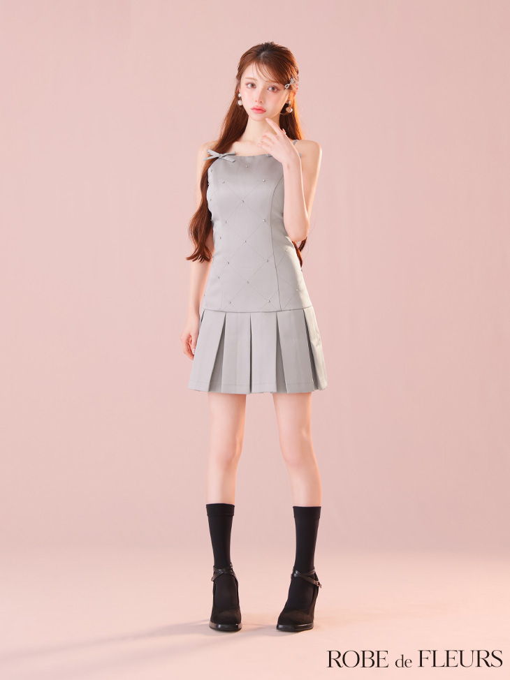 ROBE de FLEURS ローブドフルール サテンビジューリボンボックスプリーツミニキャバドレス fm3399