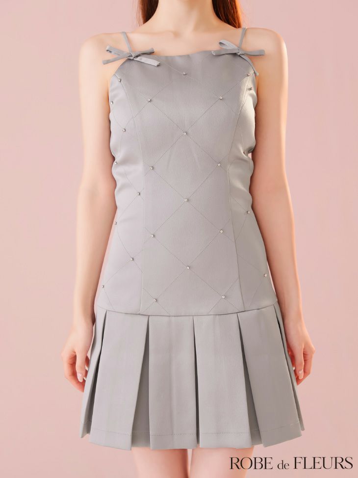ROBE de FLEURS ローブドフルール サテンビジューリボンボックスプリーツミニキャバドレス fm3399