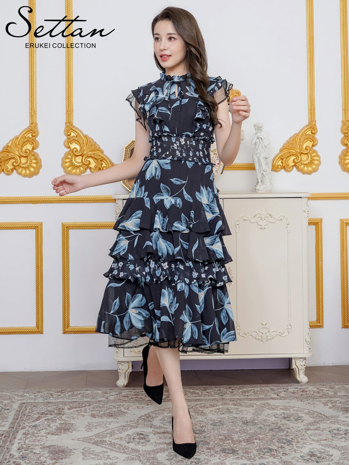 ERUKEI エルケイ ブラック×ブルー 花柄・プリント・シフォン・ティアード・フリル・プチハイネック・Aライン・ミディアムドレス・ワンピース ek-s91208