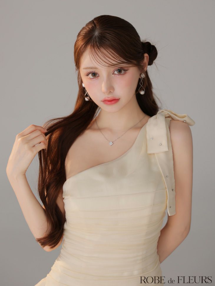 ROBE de FLEURS ローブドフルール サテンワンショルダーリボンティアードフレアミニキャバドレス fm4322