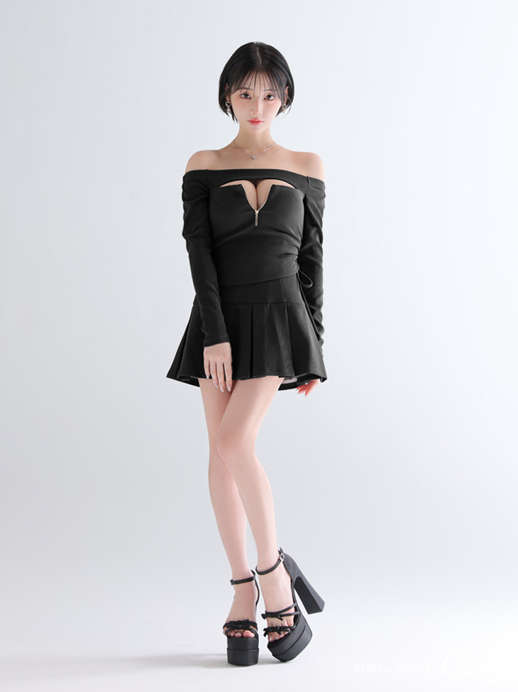 Glossy ローブドフルールグロッシー 【XSサイズあり】オフショルダーロングスリーブバストカットフレアミニキャバドレス gl4138