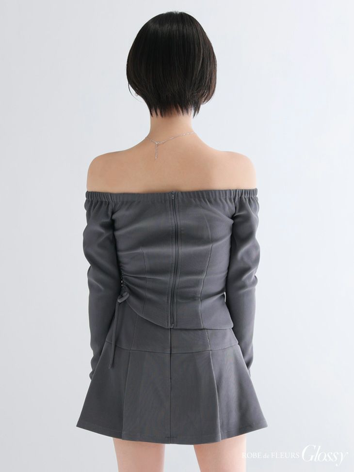 Glossy ローブドフルールグロッシー 【XSサイズあり】オフショルダーロングスリーブバストカットフレアミニキャバドレス gl4138