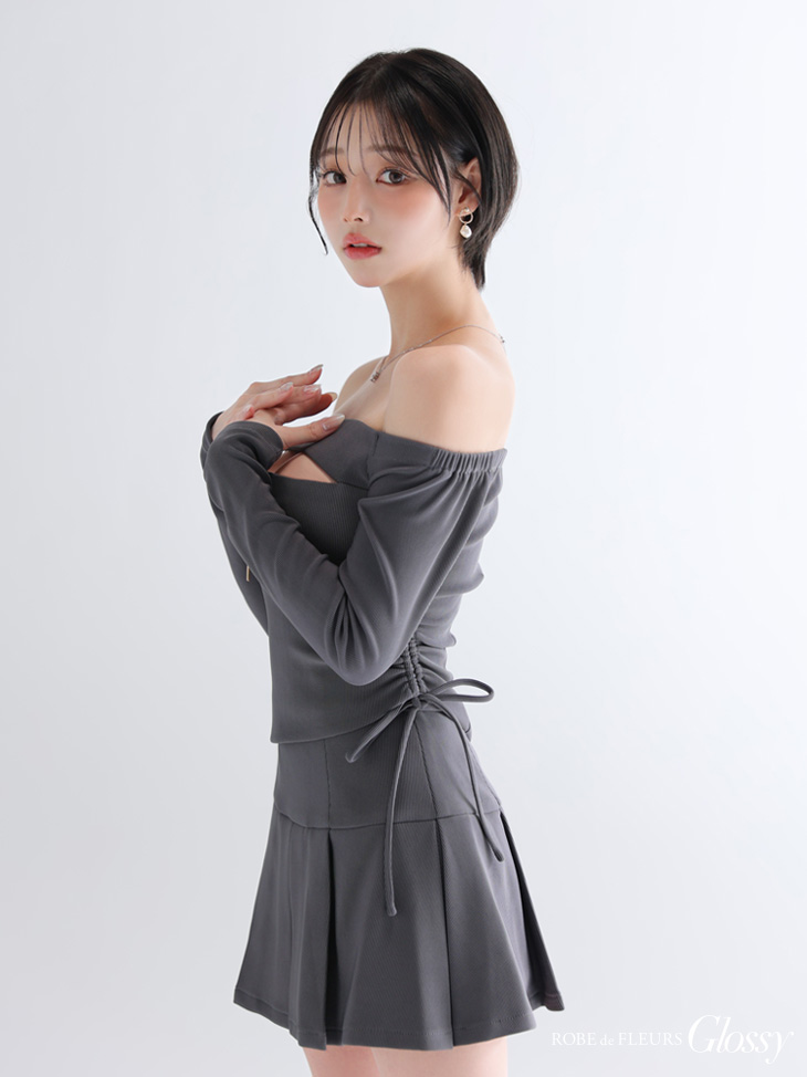 Glossy ローブドフルールグロッシー 【XSサイズあり】オフショルダーロングスリーブバストカットフレアミニキャバドレス gl4138-c