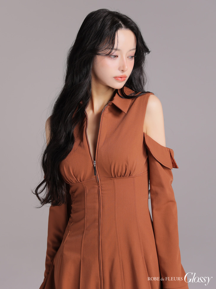 Glossy ローブドフルールグロッシー 【XSサイズあり】オフショルダーカットデザインフレアミニキャバドレス gl4126-c