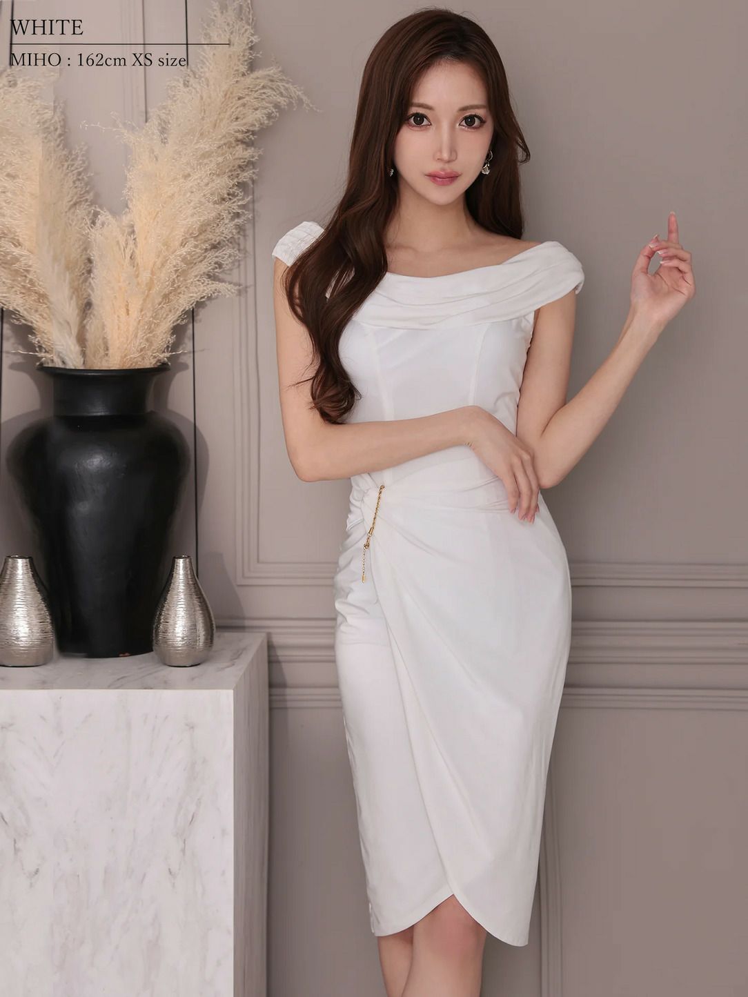 Veautt ヴュート オフショルダー2wayウエストチャームタイトミディアムドレス vt022518