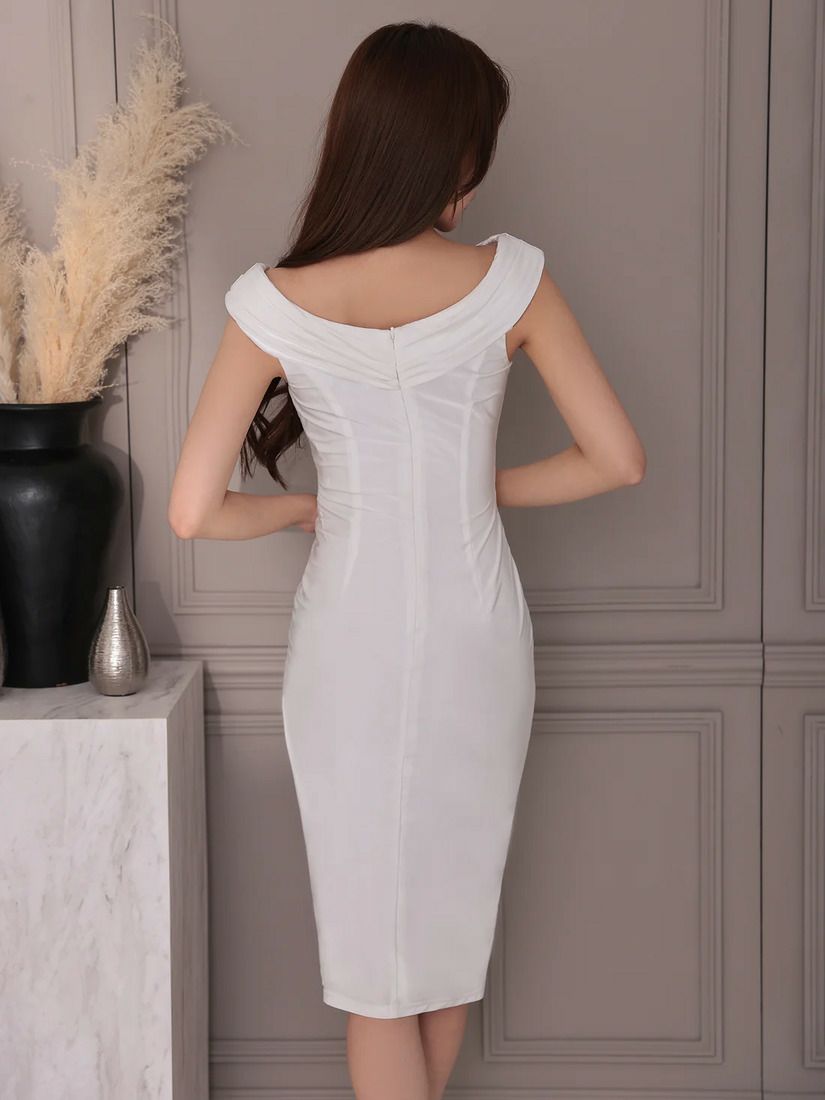 Veautt ヴュート オフショルダー2wayウエストチャームタイトミディアムドレス vt022518