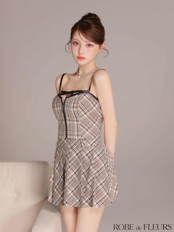 ROBE de FLEURS ローブドフルール 【XSサイズあり】レザーミニリボンチェックフレアセットアップミニキャバドレス fm4308