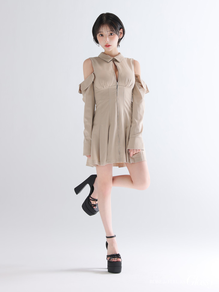 Glossy ローブドフルールグロッシー 【XSサイズあり】オフショルダーカットデザインフレアミニキャバドレス gl4126