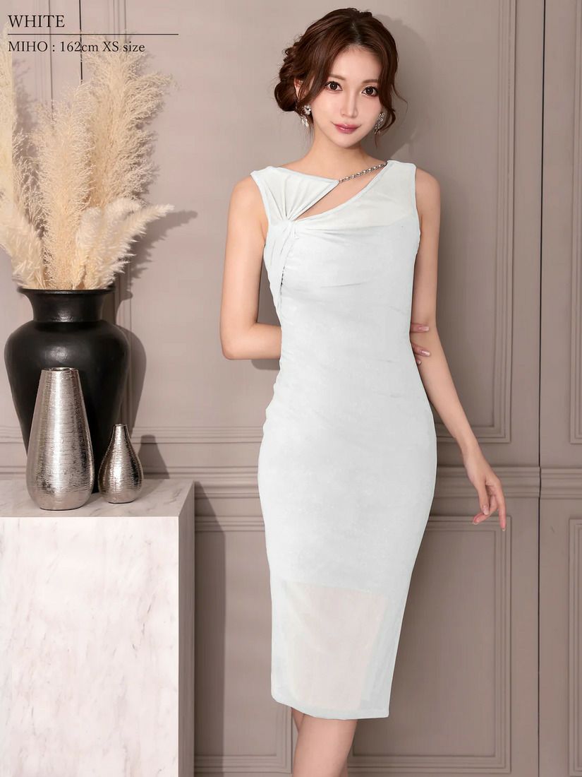 Veautt ヴュート アシンメトリーデコルテカットビジューチェーンシアータイトミディアムドレス vt022523-ks