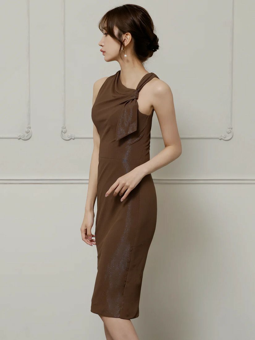 Veautt ヴュート アシンメトリーリボンデザインラメタイトミディアムドレス vt032509