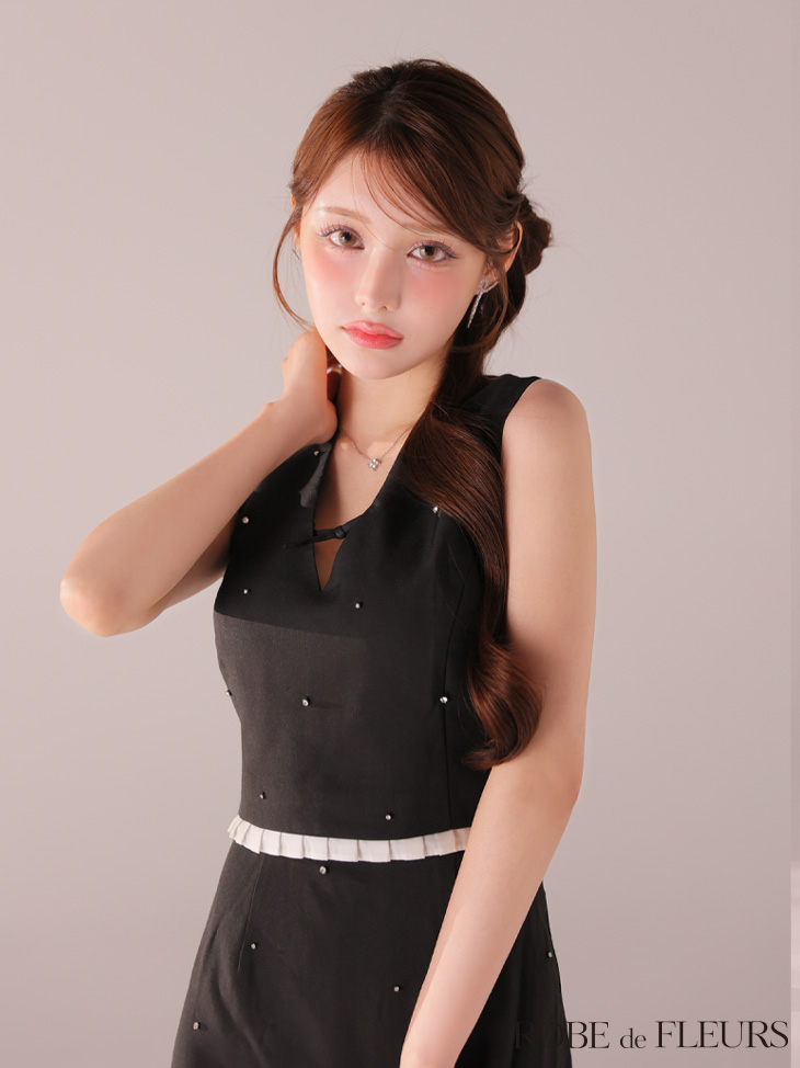 ROBE de FLEURS ローブドフルール 【XSサイズあり】バストリボンストーン付きセットアップミニキャバドレス fm4325