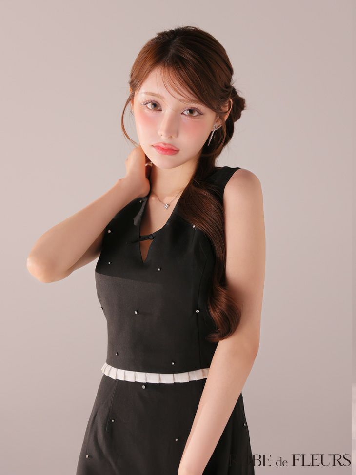 ROBE de FLEURS ローブドフルール 【XSサイズあり】バストリボンストーン付きセットアップミニキャバドレス fm4325