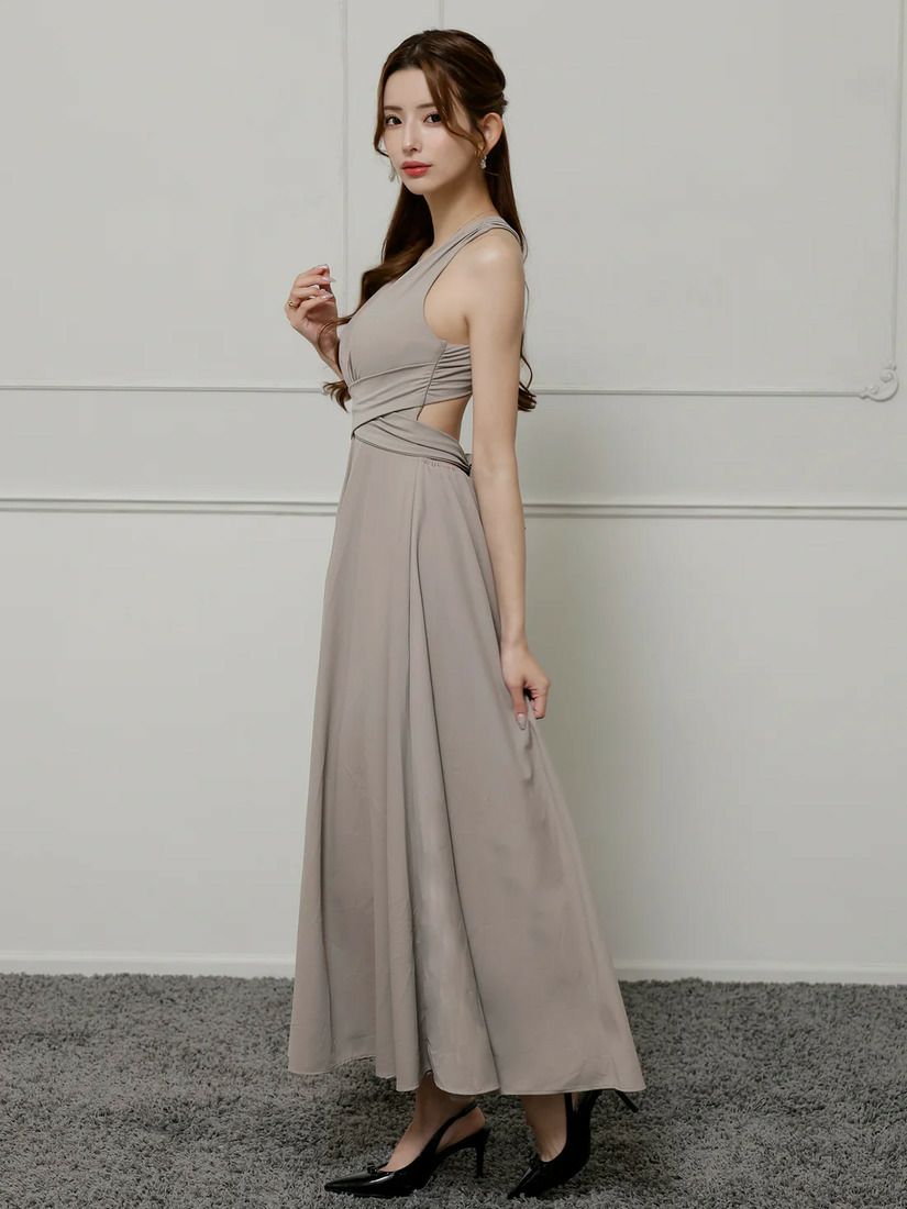 Veautt ヴュート Vカットウエストクロスバックオープンリボンフレアロングドレス vt022525