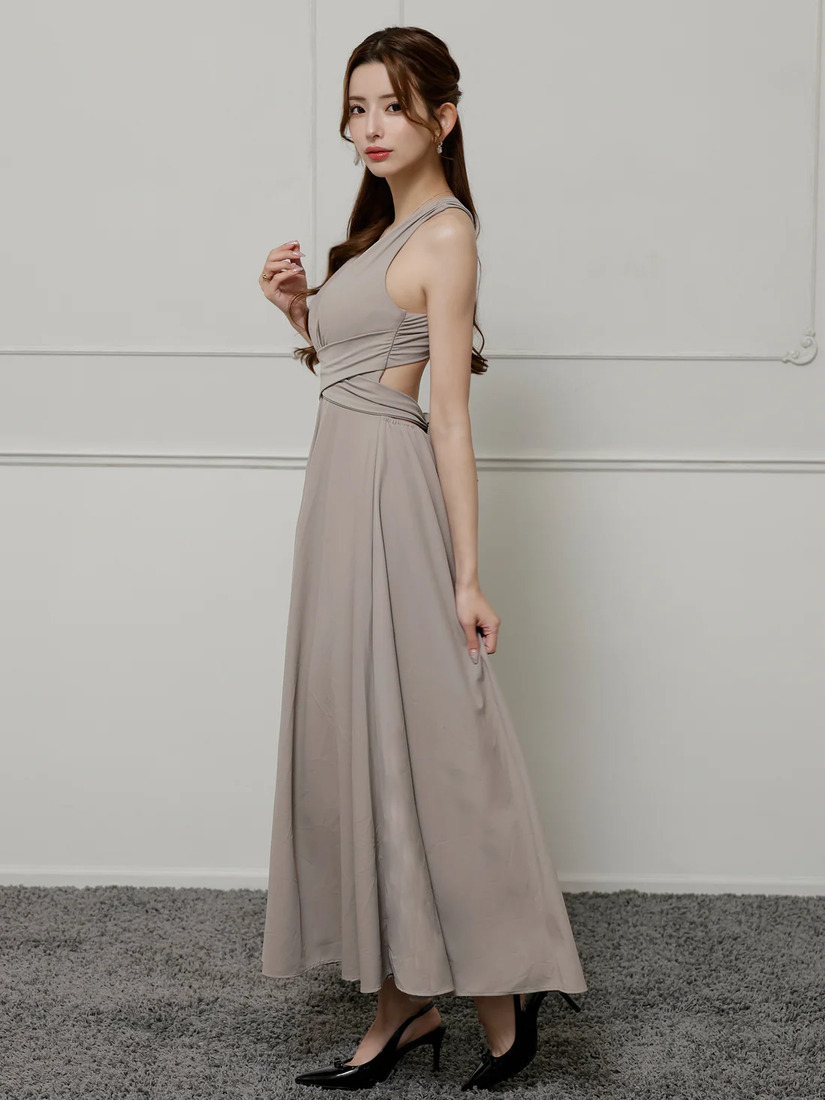 Veautt ヴュート Vカットウエストクロスバックオープンリボンフレアロングドレス vt022525