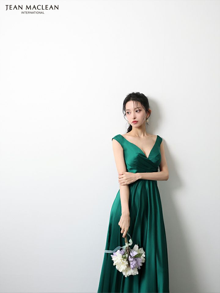 JEAN MACLEAN ジャンマクレーン ワンカラー/サテン/タックデザイン/Aライン/フレア/ロングドレス ja51949-c