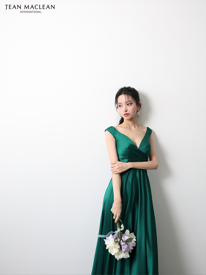 JEAN MACLEAN ジャンマクレーン ワンカラー/サテン/タックデザイン/Aライン/フレア/ロングドレス ja51949-c