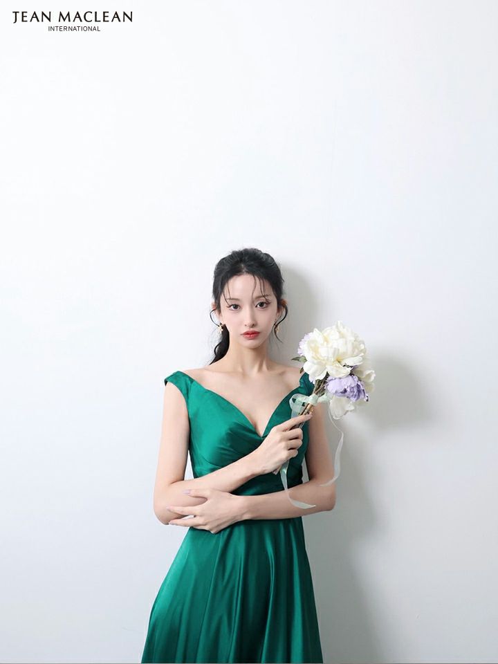 JEAN MACLEAN ジャンマクレーン ワンカラー/サテン/タックデザイン/Aライン/フレア/ロングドレス ja51949-c