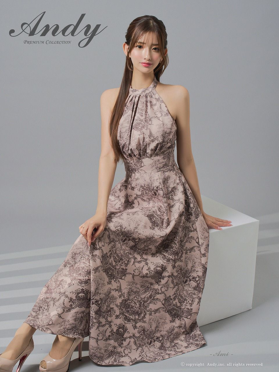 Andy アンディ ボタニカル花柄 ホルターネック バストカットアウト フレア ミモレ丈 ミディアムドレス an-on3016