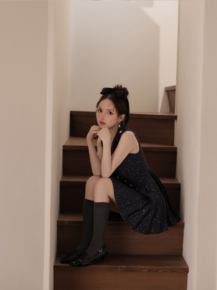 ROBE de FLEURS ローブドフルール 【XS～Lサイズあり】 ダブルボタン襟付きノースリーブフレアミニキャバドレス fm4320