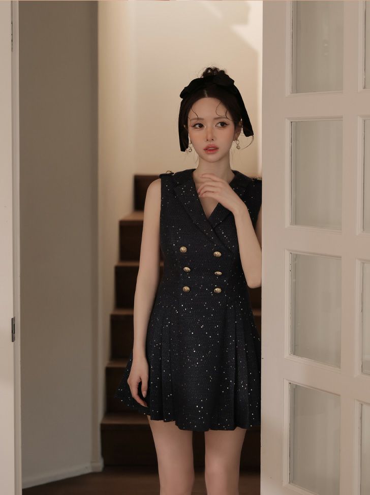 ROBE de FLEURS ローブドフルール 【XS～Lサイズあり】 ダブルボタン襟付きノースリーブフレアミニキャバドレス fm4320